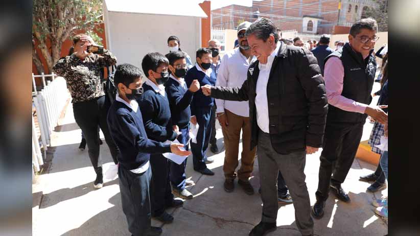 Cumple el Gobernador David Monreal a los maestros de Zacatecas y les adelanta el aguinaldo