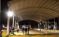 Supervisa Julio César Chávez instalación de luminarias solares en espacios públicos