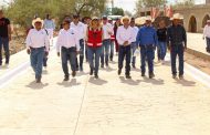 Entrega Mario Macías red de agua potable y pavimentaciones en San Tiburcio