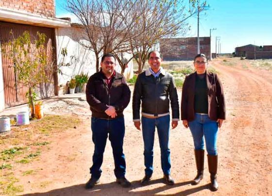 Supervisa Pepe Saldívar electrificación en comunidad de San Ramón