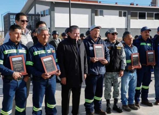Reconoce Gobernador David Monreal a trabajadores de la Jiapaz que auxiliaron a damnificados de Guerrero por Huracán Otis