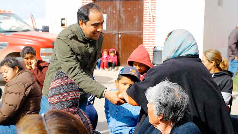 Favorece Pepe Saldívar a más de 3 mil familias con apoyos invernales