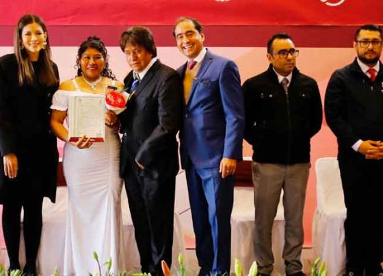 Celebra Pepe Saldívar ceremonia colectiva de 90 matrimonios