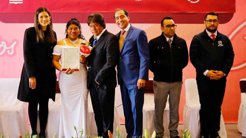 Celebra Pepe Saldívar ceremonia colectiva de 90 matrimonios