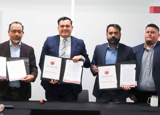 Entregan Cozcyt y UAZ prototipo de urna electrónica al IEEZ
