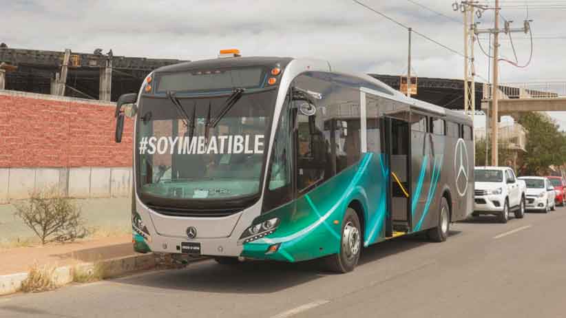 Presentan Mercedes – Benz como prototipo de unidad para el nuevo sistema de transporte Platabús