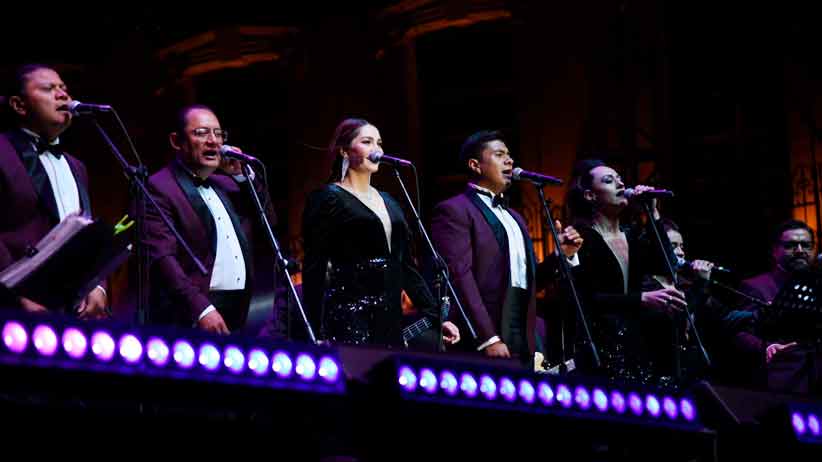 En Baile de Gala se convierte Plaza de Armas con grandioso concierto de la Orquesta de Beto Díaz