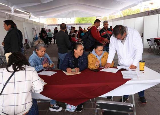 Ofertan empresarios empleos a mujeres zacatecanas