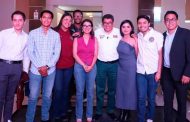 Saúl Monreal Ávila, firma el pacto con las juventudes zacatecanas