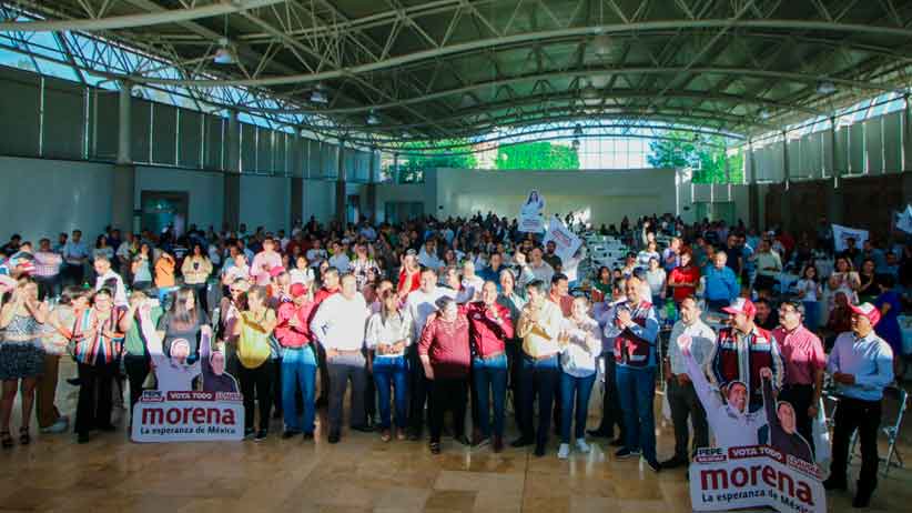 En convivencia con cientos de docentes reconoce Pepe Saldívar al magisterio guadalupense