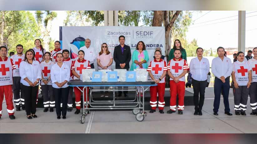Otorga SEDIF donativo de implementos médicos a la Cruz Roja Mexicana