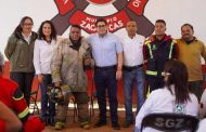 Equipa Jorge Miranda al personal de Protección Civil y Bomberos de la Capital