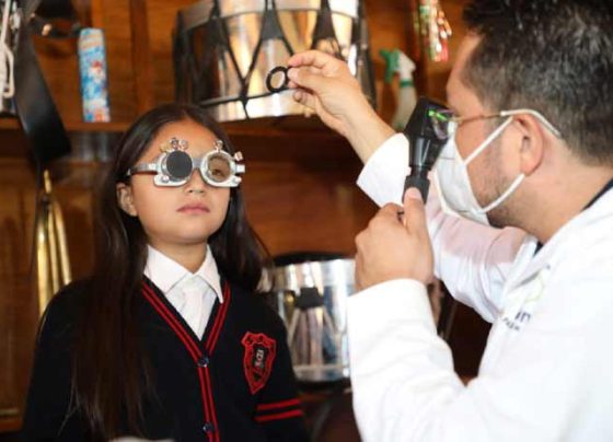 Atiende Gobierno de Zacatecas a miles de niñas y niños con optometrías para mejorar la vista