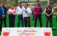 Inaugura Gobernador David Monreal modernización de cancha de futbol y sanitarios en la Unidad Deportiva de Ojocaliente