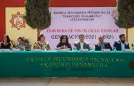 Acompaña Jorge Miranda a estudiantes de la secundaria Técnica 34 en su graduación