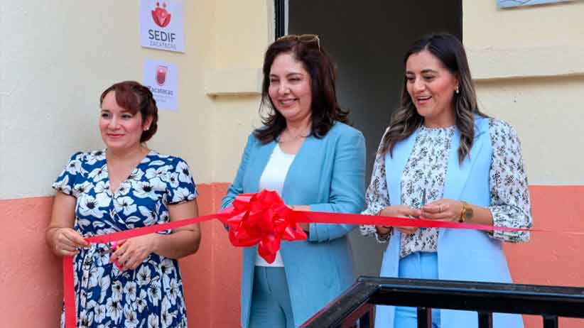 Recorre Presidenta Honorífica de SEDIF espacios alimentarios en el sur de la entidad