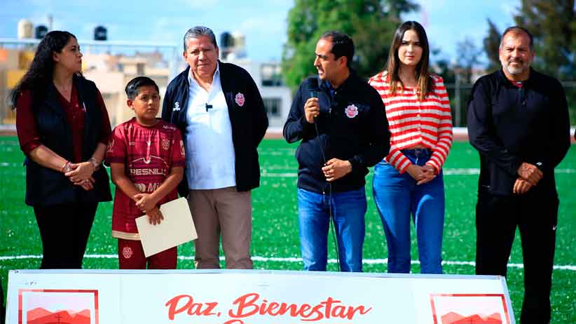 Inauguran Gobernador David Monreal, y Presidente de Guadalupe, Pepe Saldívar, rehabilitación de cancha de futbol