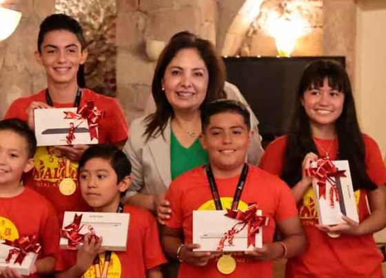 Reconoce Gobierno de Zacatecas a niños ganadores del Concurso Internacional de Matemáticas celebrado en España