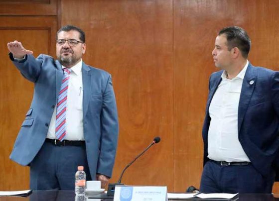 Nombra Miguel Varela Secretario de Gobierno y Tesorera