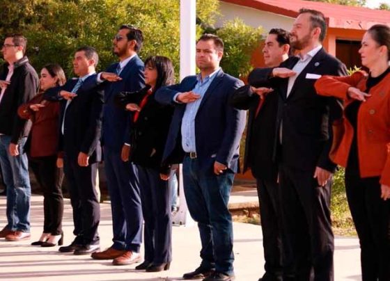 Encabeza Migue Varela Honores a la Bandera en la Telesecundaria “Francisco González Bocanegra”