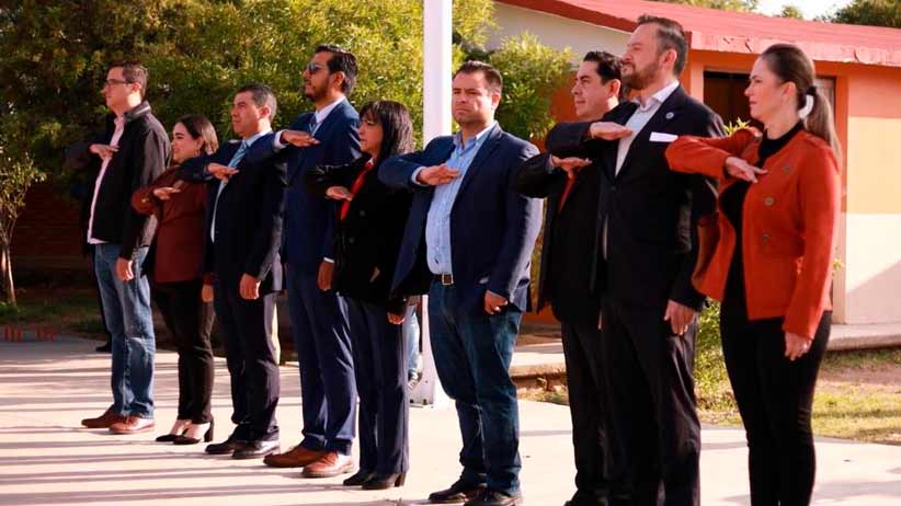 Encabeza Migue Varela Honores a la Bandera en la Telesecundaria “Francisco González Bocanegra”
