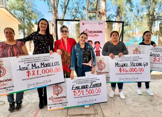 Realiza Gobierno de Zacatecas primera entrega de tarjetas para la adquisición de uniformes escolares