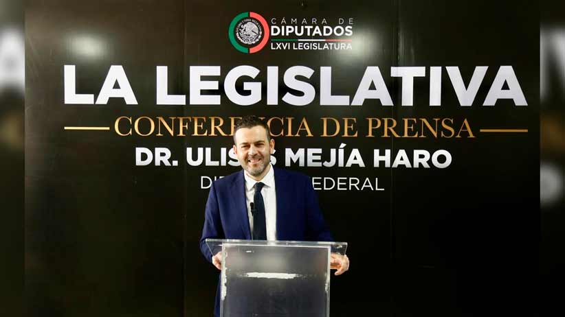 Ulises Mejía Haro trabaja por vivienda y supremacía constitucional