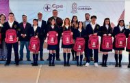 Se benefician estudiantes de la Comunidad de Tacoaleche   