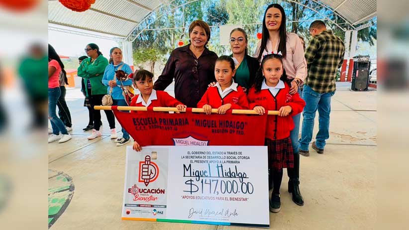 Avanza Gobierno de Zacatecas con entrega de apoyos para compra de uniformes por todo el estado