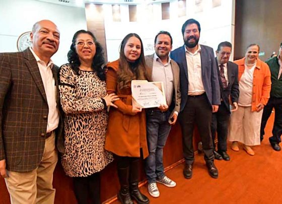 Trabajo feliz en la legislatura: La Bancada Naranja reconoce a su gente