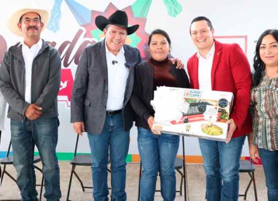 Lleva Gobernador David Monreal Posada por la Paz a comunidades de Tepetongo