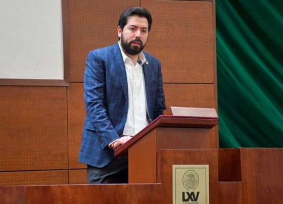 Diputado Santos González impulsa reforma para garantizar atención inclusiva a personas con discapacidad sensorial   