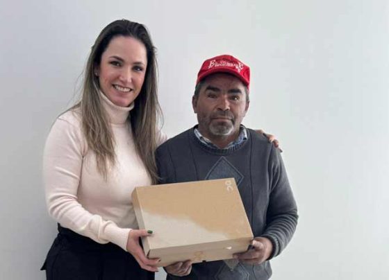 Astrid Jayme Magaña brinda apoyos a la población capitalina