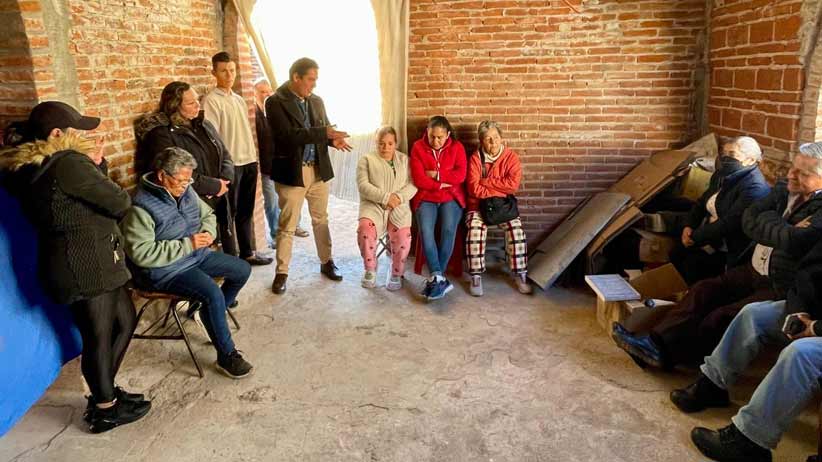 Regidor Naranja David García Lira se reúne con habitantes de la colonia Díaz Ordáz ante problema de mina Capstone
