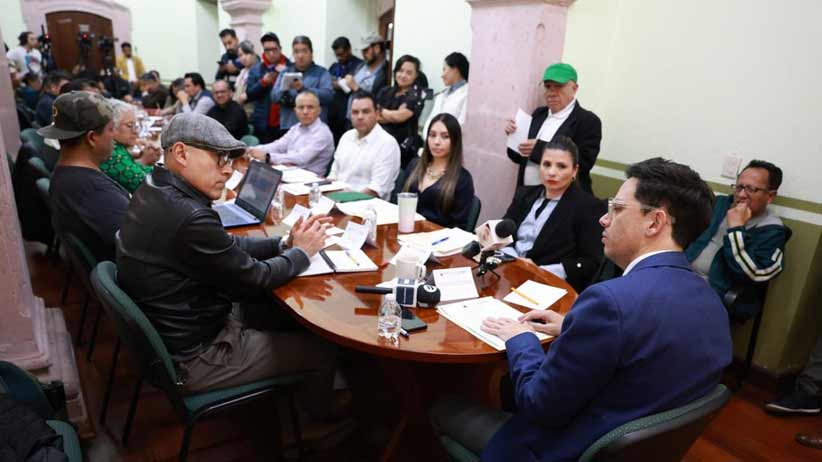 Gobierno de Zacatecas propone solución a becas