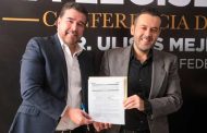 Ulises Mejía Haro firma convenio con la Universidad UNID para impulsar oportunidades educativas