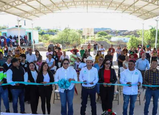 Entrega Mario Macías techumbre tipo domo en la comunidad de Terminal de Providencia