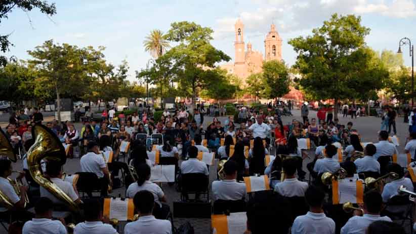 Celebran en Guadalupe el Día de las Madres con concierto de la Banda Sinfónica del municipio