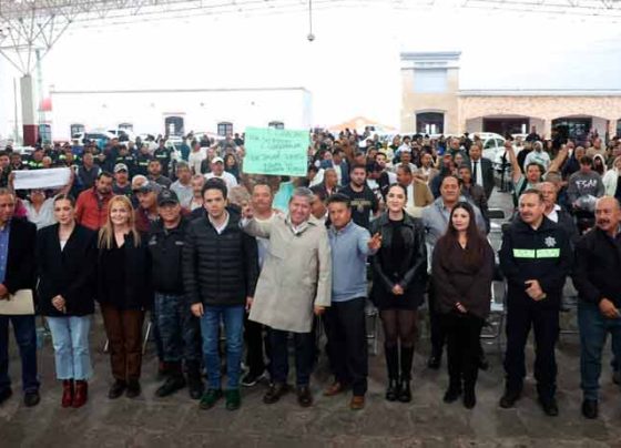 En un acto de justicia, otorga Gobernador David Monreal apoyos para adquisición de vehículos a nuevos concesionarios de taxis