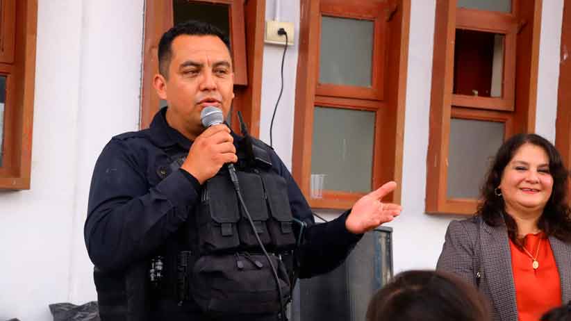 Disfrutan niños y niñas de la Alma Obrera convivencia con policías