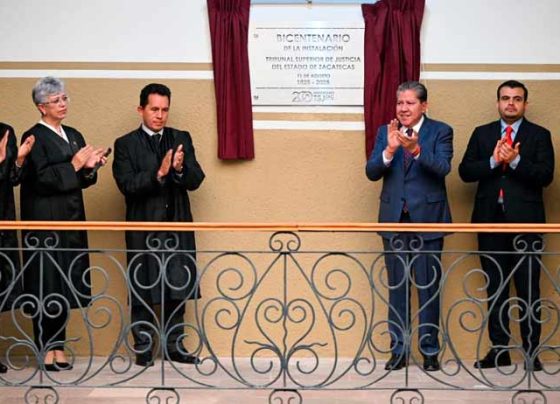 Encabeza Gobernador David Monreal conmemoración de los 200 años de la instalación del TSJEZ
