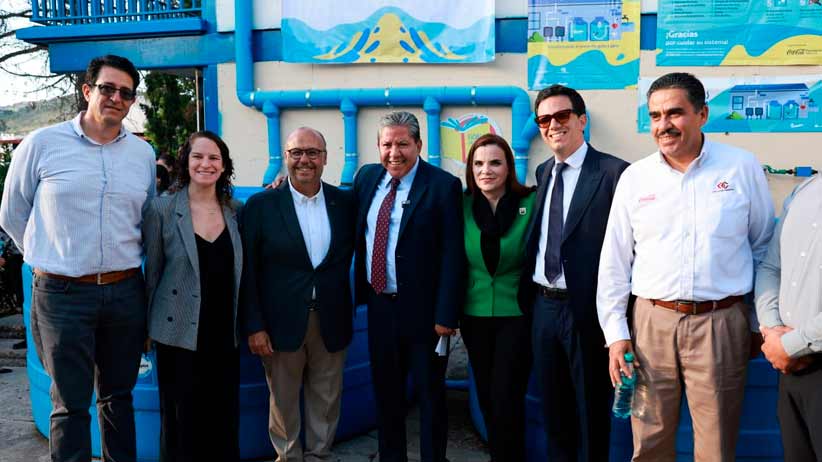 Inaugura Gobernador David Monreal Programa Escuelas con Agua