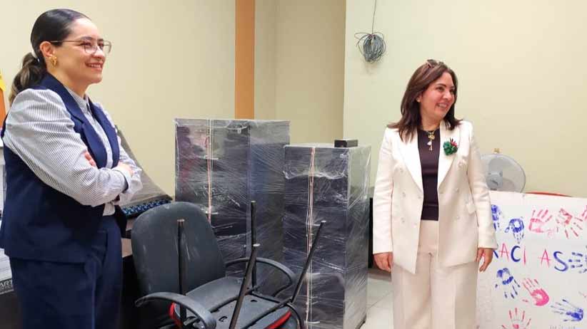 Supervisan Presidenta Honorífica de SEDIF y Secretaria de Obras Públicas rehabilitación de Casa Hogar para Jóvenes