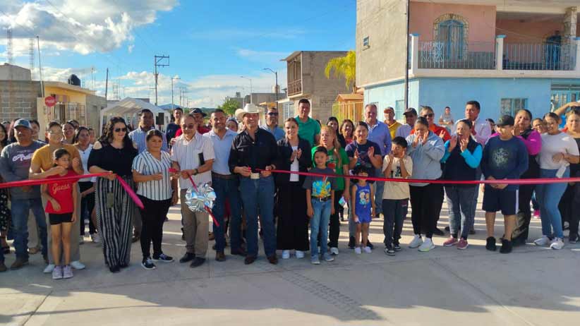 Inauguran acceso a la colonia Santa María de las Nieves
