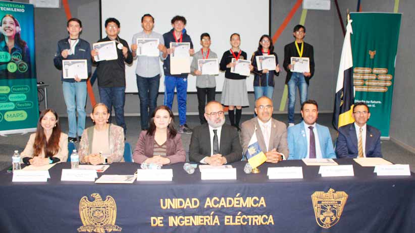 Julieta del Río impulsa el talento de estudiantes en la Olimpiada de Informática de Zacatecas 2025