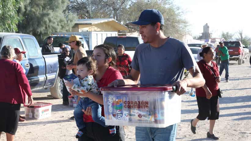 Canaliza Gobernador David Monreal Ávila apoyos alimentarios de Corazón Contento a 200 familias de Mazapil