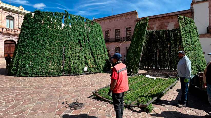 Inicia Gobierno de Zacatecas instalación de decoraciones para Festival de Luces