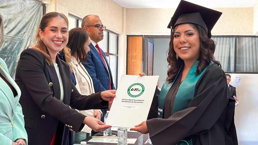 Celebra Utzac graduación de más de 400 alumnos del nivel Técnico Superior Universitario