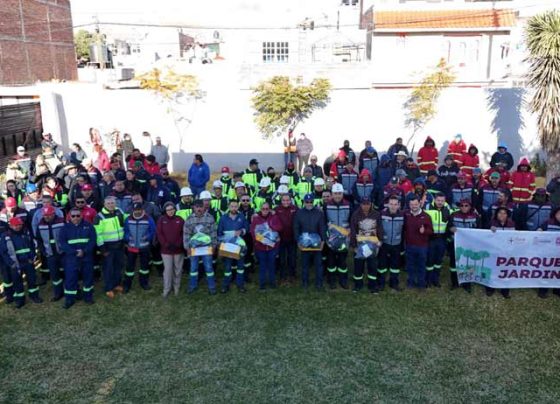 Entrega Pepe Saldívar uniformes de calidad a Secretaría de Servicios Públicos