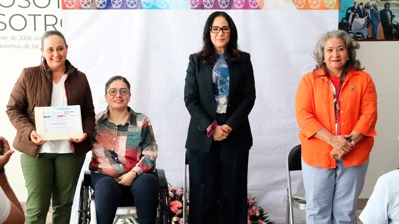 Entrega Gobierno de Zacatecas constancias a participantes de cursos de Lengua de Señas Mexicana y Sistema Braille